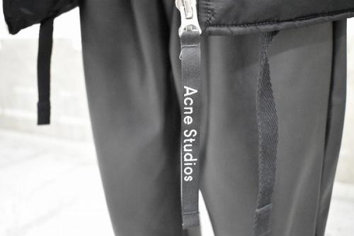 アクネストゥディオズの立川　新入荷