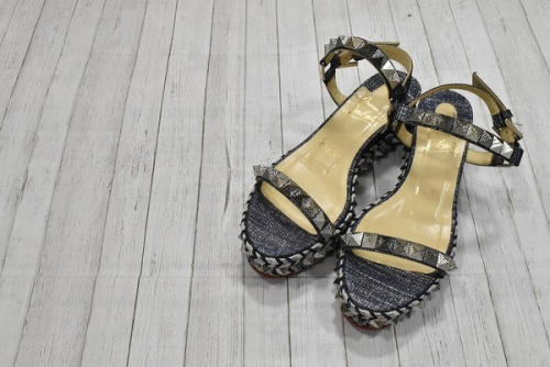ラグジュアリーブランドのChristian Louboutin