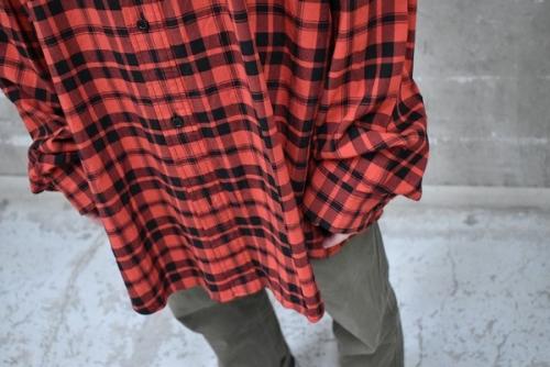 立川　新入荷のTRIPLE S