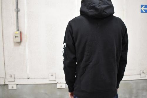 SUPREMEのシュプリーム