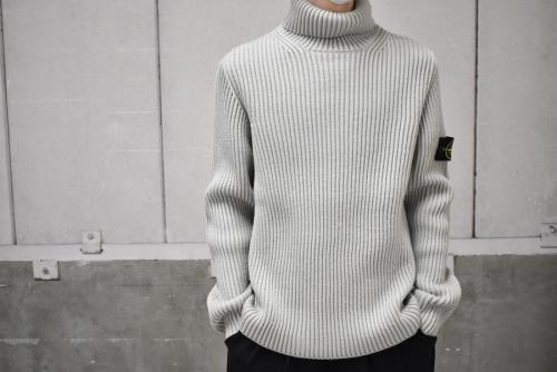 STONE ISLANDのストーンアイランド