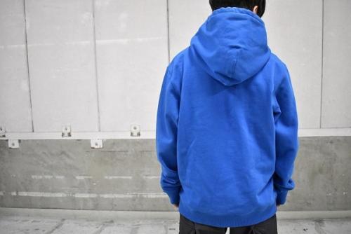 コーチ × ディズニーのクライミングフーディ