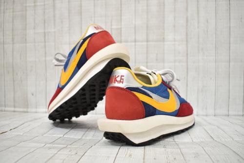 ナイキ×サカイのLDワッフル