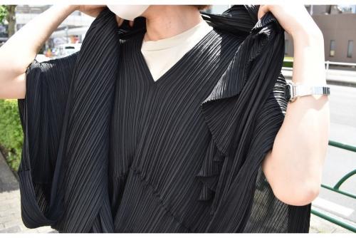 プリーツ プリーズのプリーツオーバーワンピース