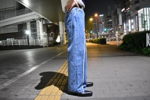アワーレガシーのFULL CUT SLASH DENIM