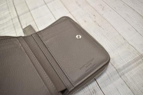 ラウンドファスナーウォレットの立川 新入荷