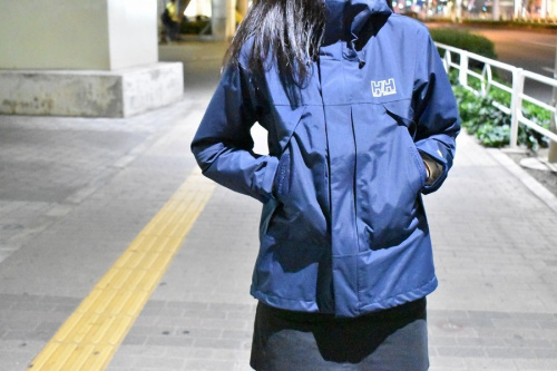 アウトドアブランドのHELLY HANSEN