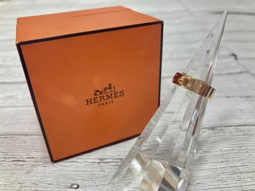 ラグジュアリーブランドのHERMES