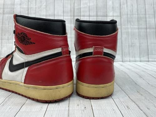 ナイキのAIR JORDAN1 130207 101 94年製 復刻 シカゴ 941012Y3