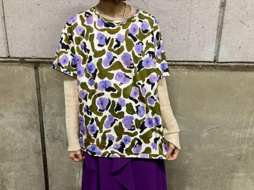 総柄カットソーの立川 新入荷