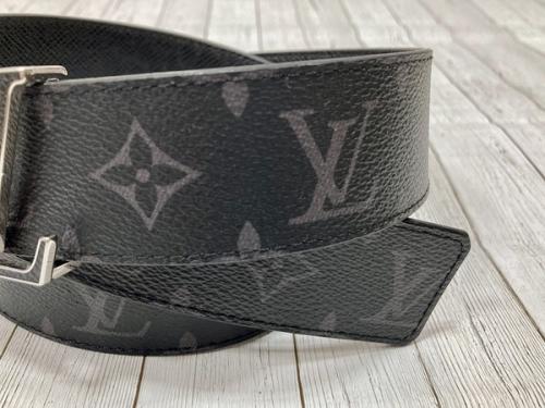 ルイ ヴィトン　のエクリプスタイガサンチュールLVイニシャルベルト