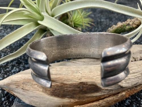 スカイ ブルー ホークのバングル