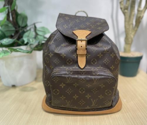 LOUIS VUITTON 　のルイ ヴィトン　