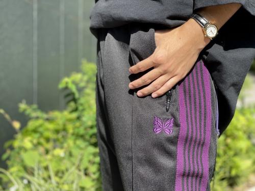 ニードルス × フリークスストアのサイドライントラックパンツ