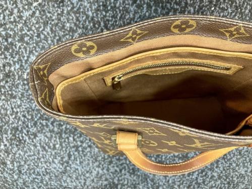 ルイ ヴィトンのハンドバッグ