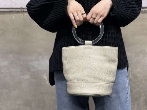 フェミニンブランドのSIMON MILLER