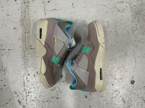 AIR JORDAN 4 RETRO SPのレアスニーカー