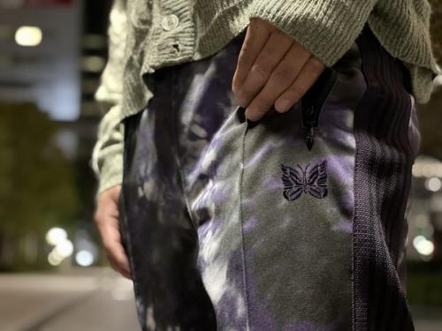 ナロートラックパンツのIN936