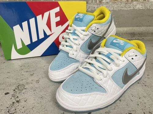 DUNK LOWのレアスニーカー