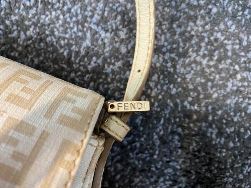 フェンディのズッキーノマンマバケットバッグ