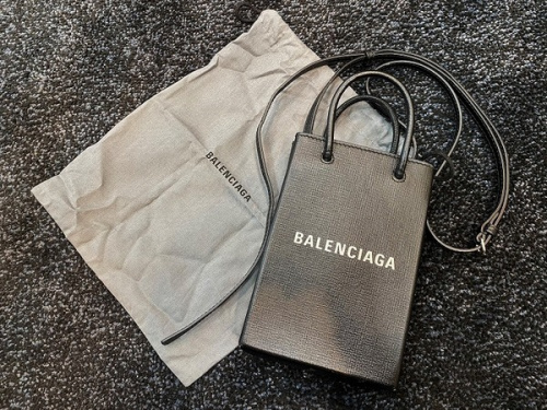 ラグジュアリーブランドのBALENCIAGA