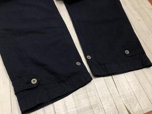 カーゴパンツのOUTIL
