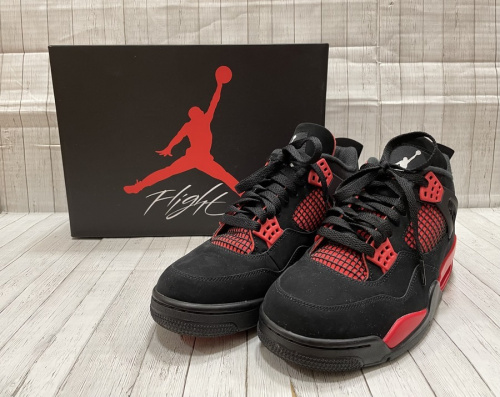 スニーカーのNIKE