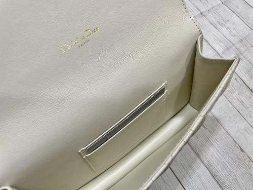 CAROカナージュカーフスキンベルトポーチの立川　新入荷