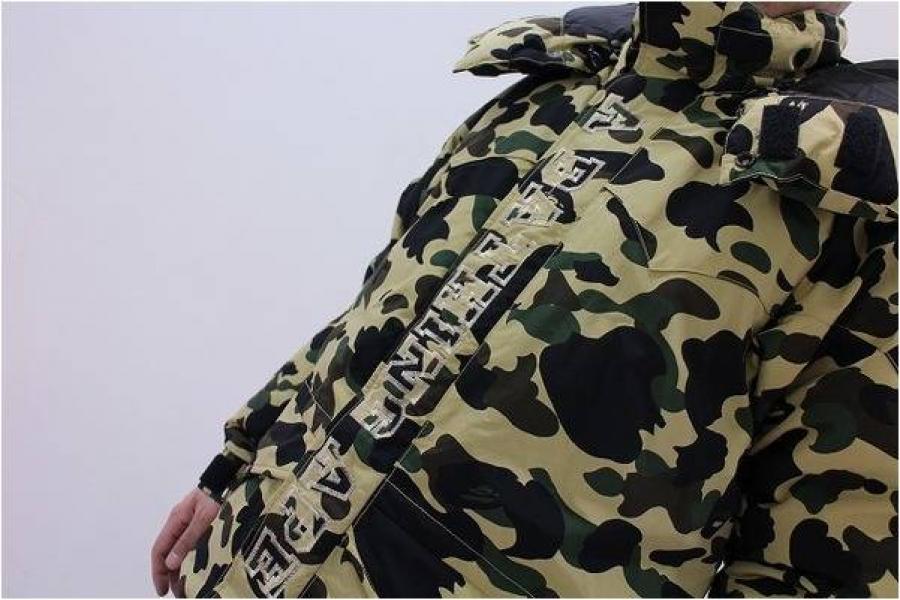 A BATHING APE/アベイシングエイプ カモ柄スノボダウンジャケット買取入荷[2015.12.26発行]｜トレファクスタイル立川店