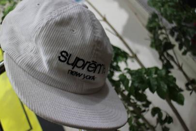 「SUPREMEのシュプリーム 」