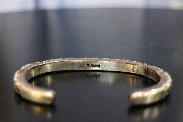 ナバホ族の伝説のアーティスト”Thomas Curtis”のブレスレットを買取