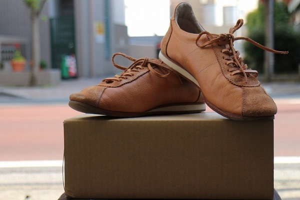 Hender Schemeがあの名作スニーカーをオマージュした一足が入荷致し