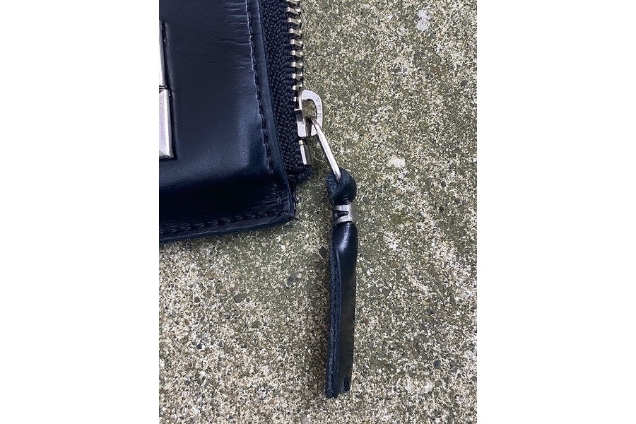 COMME des GARCONS スタッズウォレット COMME des GARCONS/コムデギャルソン】のⅬ字スタッズウォレット