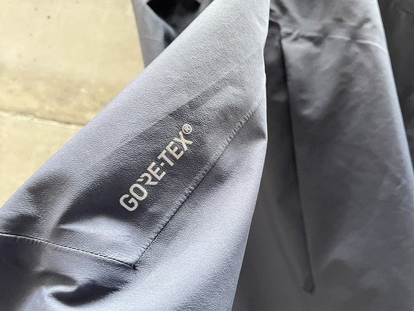 アウトドアブランド【ARCTERYX／アークテリクス】からSAWYER COAT 