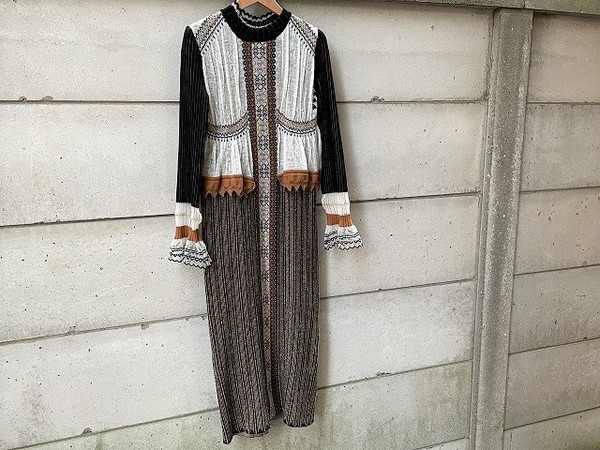 【ブランド】 mame - 新品 mame Layered Knitted Dress - navyの通販 by black_white's