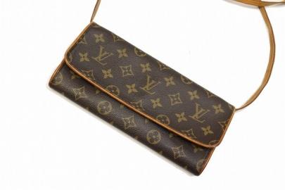 「ラグジュアリーブランドのLOUIS　VUITTON 」