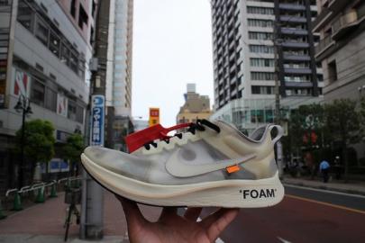 「スニーカーのNIKE(ナイキ)×Off-White (オフホワイト) 」