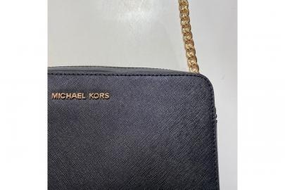 「キャリアファッションのMICHAEL KORS 」