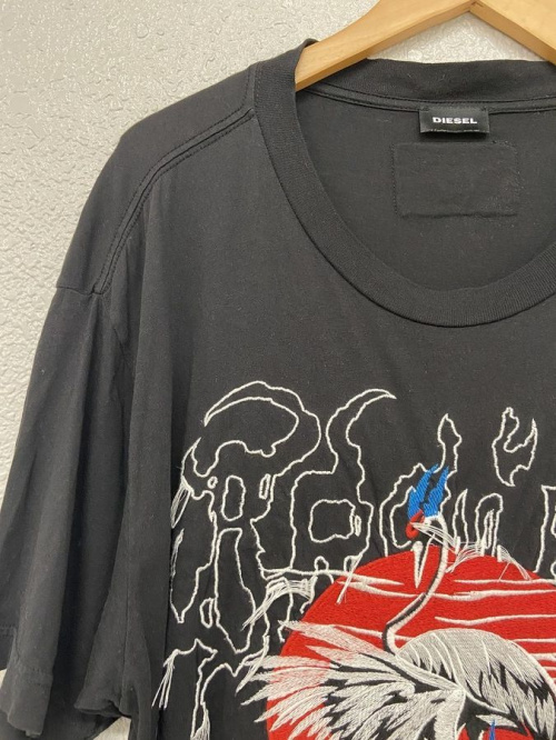 DIESEL】ディーゼル コラボ限定再構築Tシャツ55dsl 刺繍ブレイブ