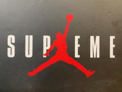 「ストリートブランドのSUPREME×NIKE 」