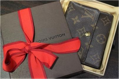 「ラグジュアリーブランドのLOUIS　VUITTON 」