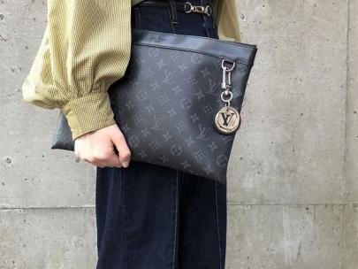 「ラグジュアリーブランドのLOUIS VUITTON 　 」