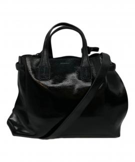 「ラグジュアリーブランドのBURBERRY 」