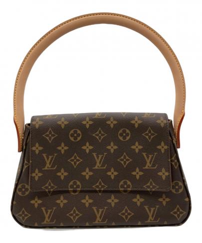 「ラグジュアリーブランドのLOUIS VUITTON 」