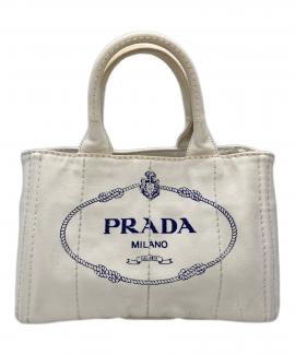「ラグジュアリーブランドのPRADA 」