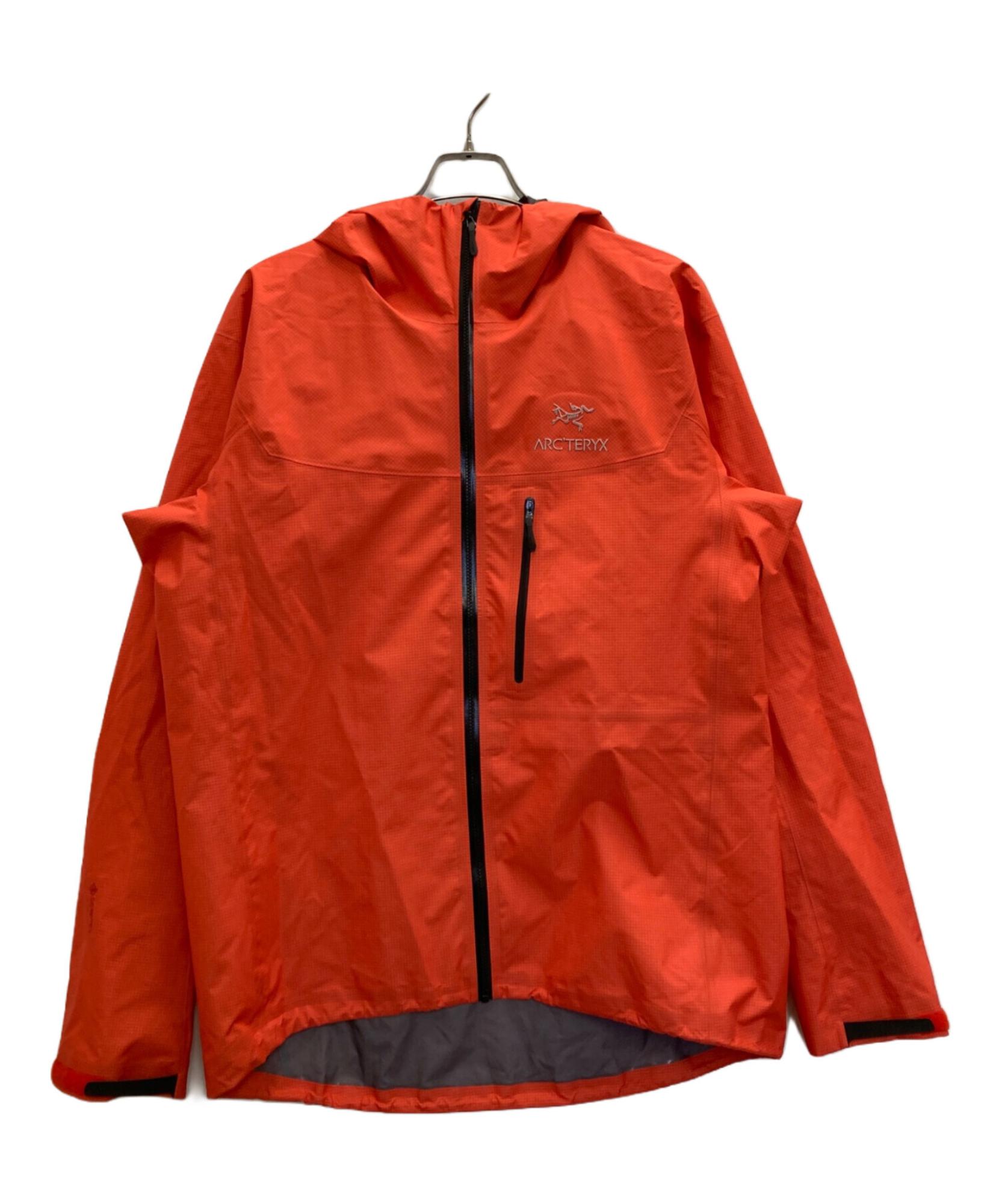 ARC'TERYX &frasl; アークテリクスAlpha Lightweight Jacket | 街も山も