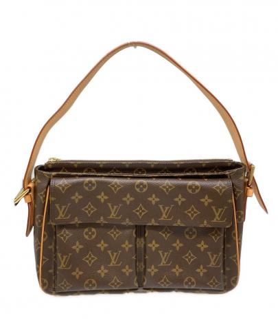 「ラグジュアリーブランドのLOUIS VUITTON 」