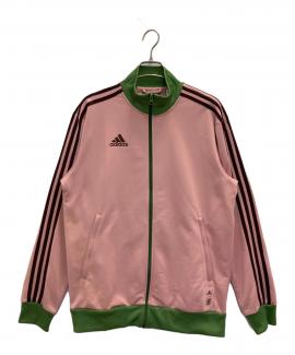 「スポーツブランドのadidas 」