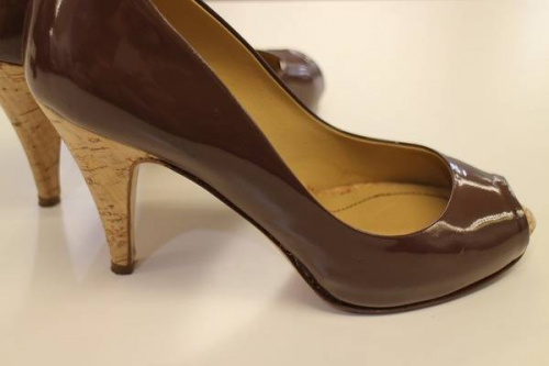 レディースのシューズ