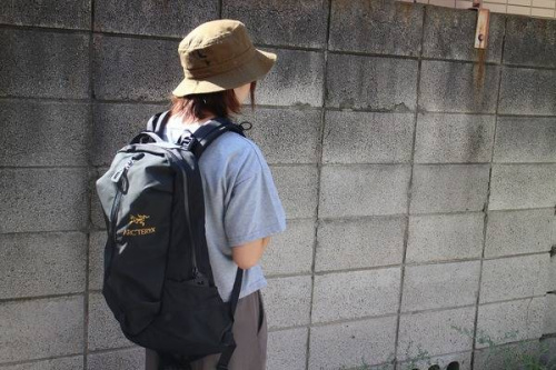 アウトドアのバックパック